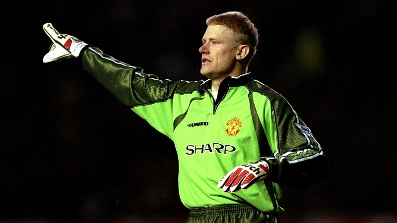 Cầu thủ Đan Mạch nổi tiếng: Huyền thoại bóng đá Peter Schmeichel