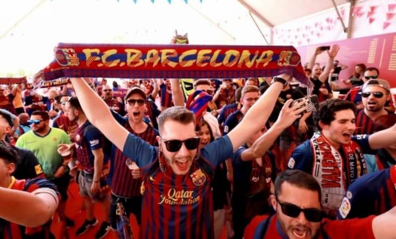 Cổ động viên Barcelona phản ứng thế nào với cái tên Cules