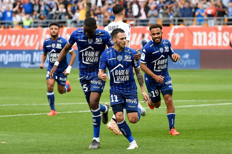 Soi kèo Troyes vs Marseille – kèo Tài xỉu 