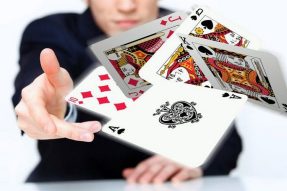 Hướng dẫn chơi Blackjack F8bet online chi tiết đầy đủ 